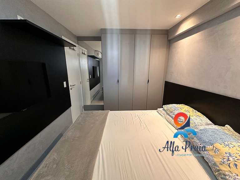 LUXURY SEA VIEW COMPACTS